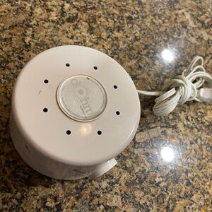 Noise machine, Dohm official sound conditioner